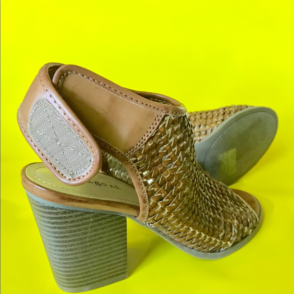 Indigo Rd. Sandals - Picture 3 of 7